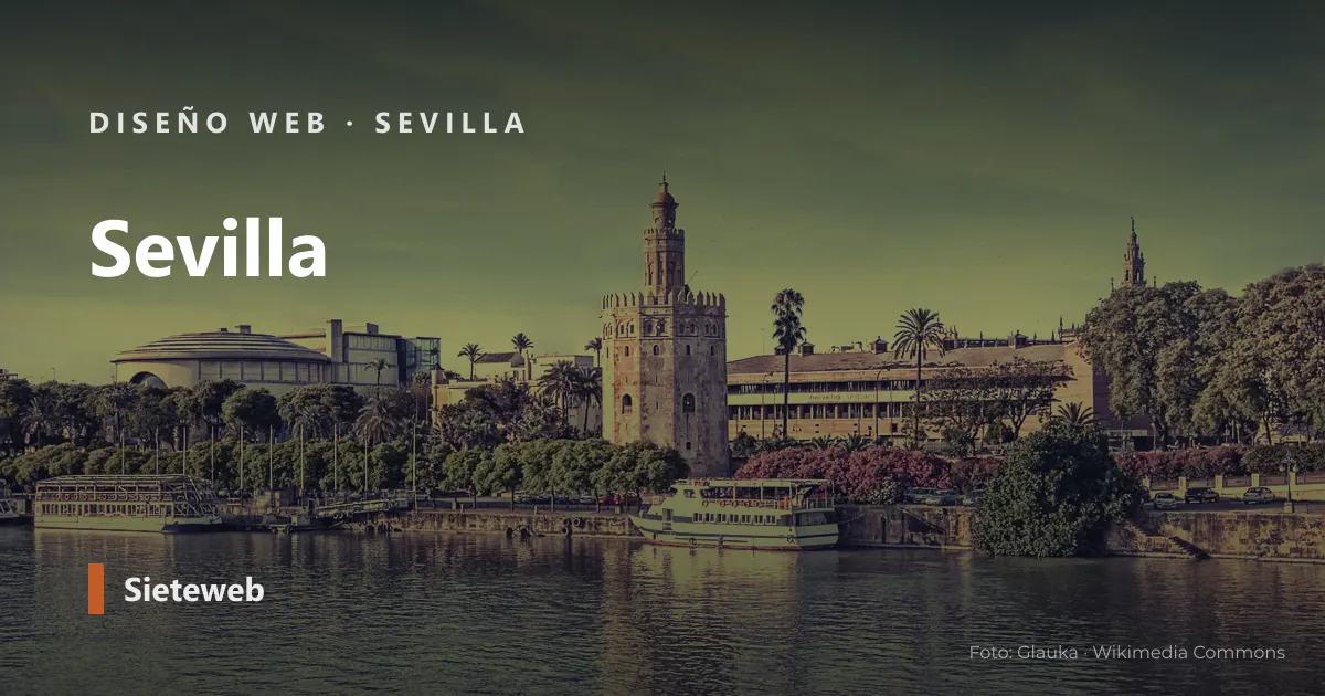 Torre del Oro y río Guadalquivir en Sevilla